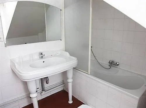 Victory Hotel Galou-1